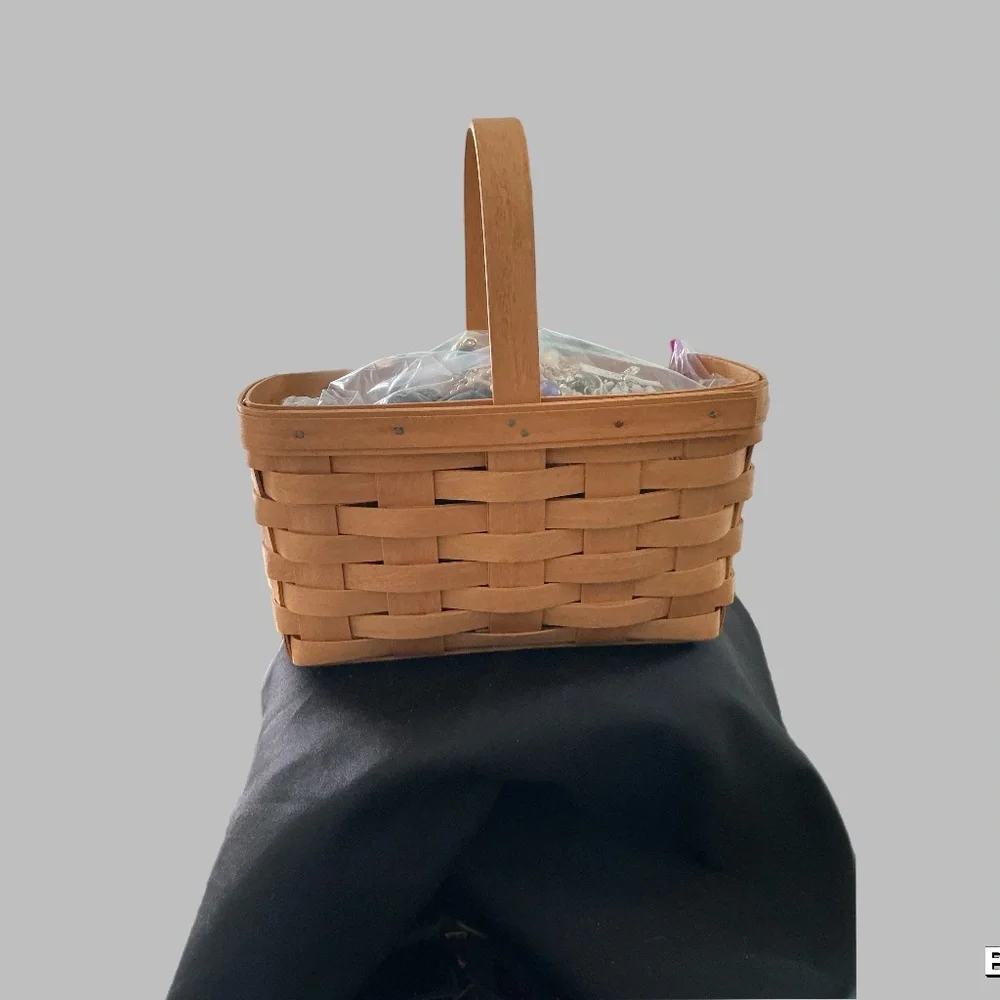 Authentic Longaberger Basket w/ 2 lbs Vintage & Modern Jewelry Mystery Lot - Picture 1 of 7